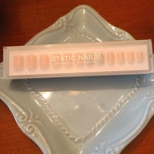 NEW Static Nails in Ballerina